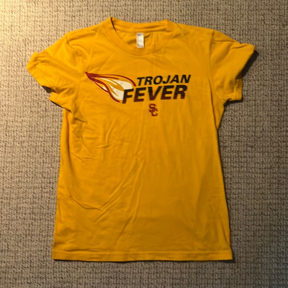 USC t-shirt